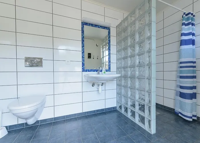 & 5* Kabelvåg